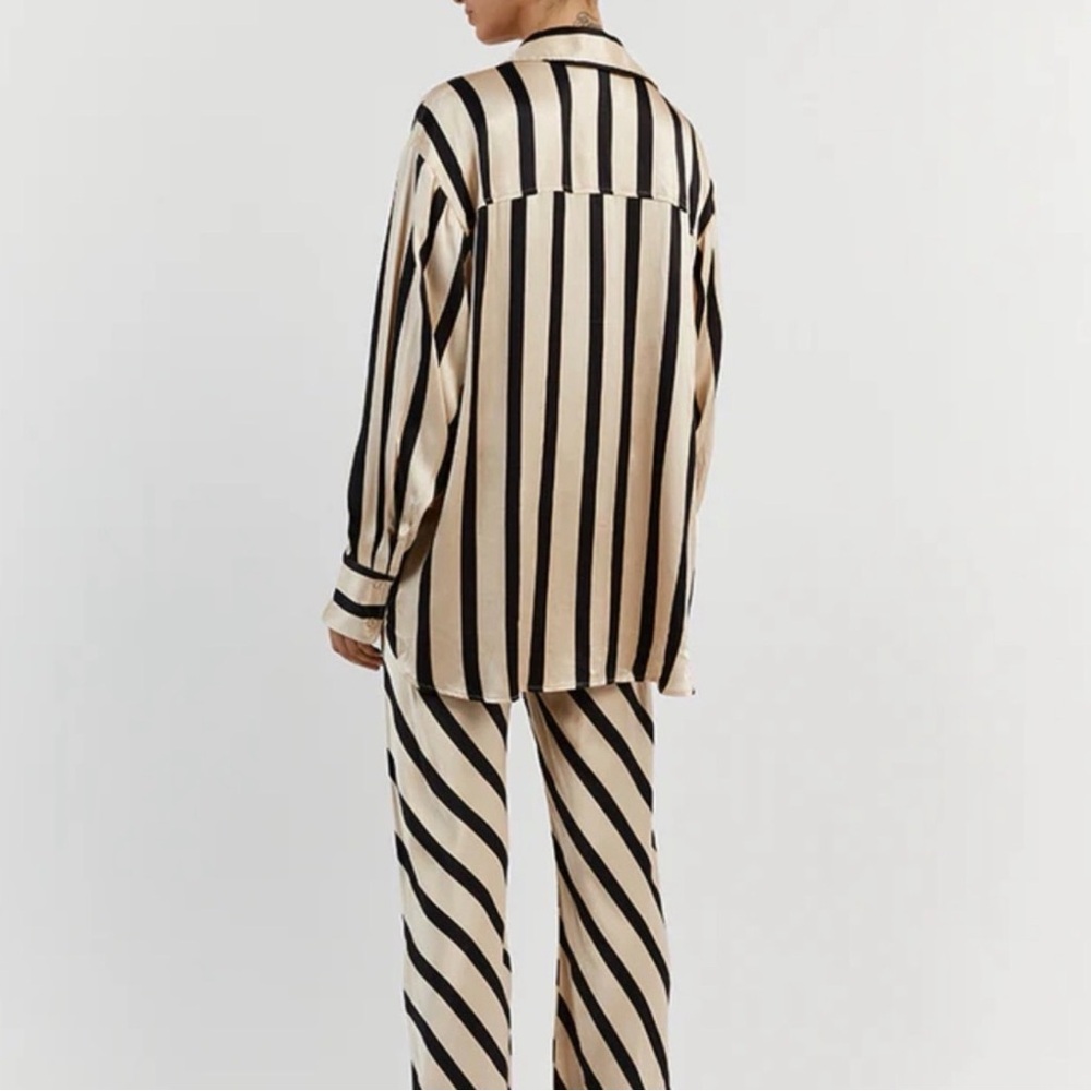 Dissh Striped Beige and Black set